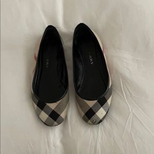 Burberry flats